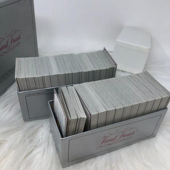 Trivial Pursuit Silver Screen Edition Subsidiary Card Set Board Game - Picture 3 of 5